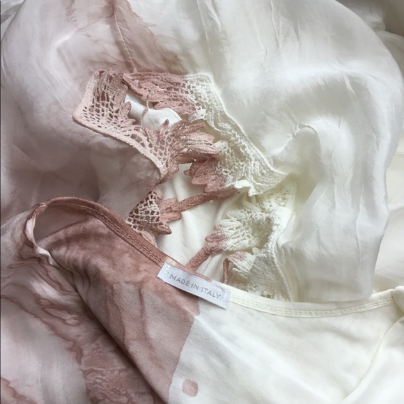 SALE🔥Made in Italy top.M Lined flowy & very light, long enough for a dress. - Picture 7 of 7